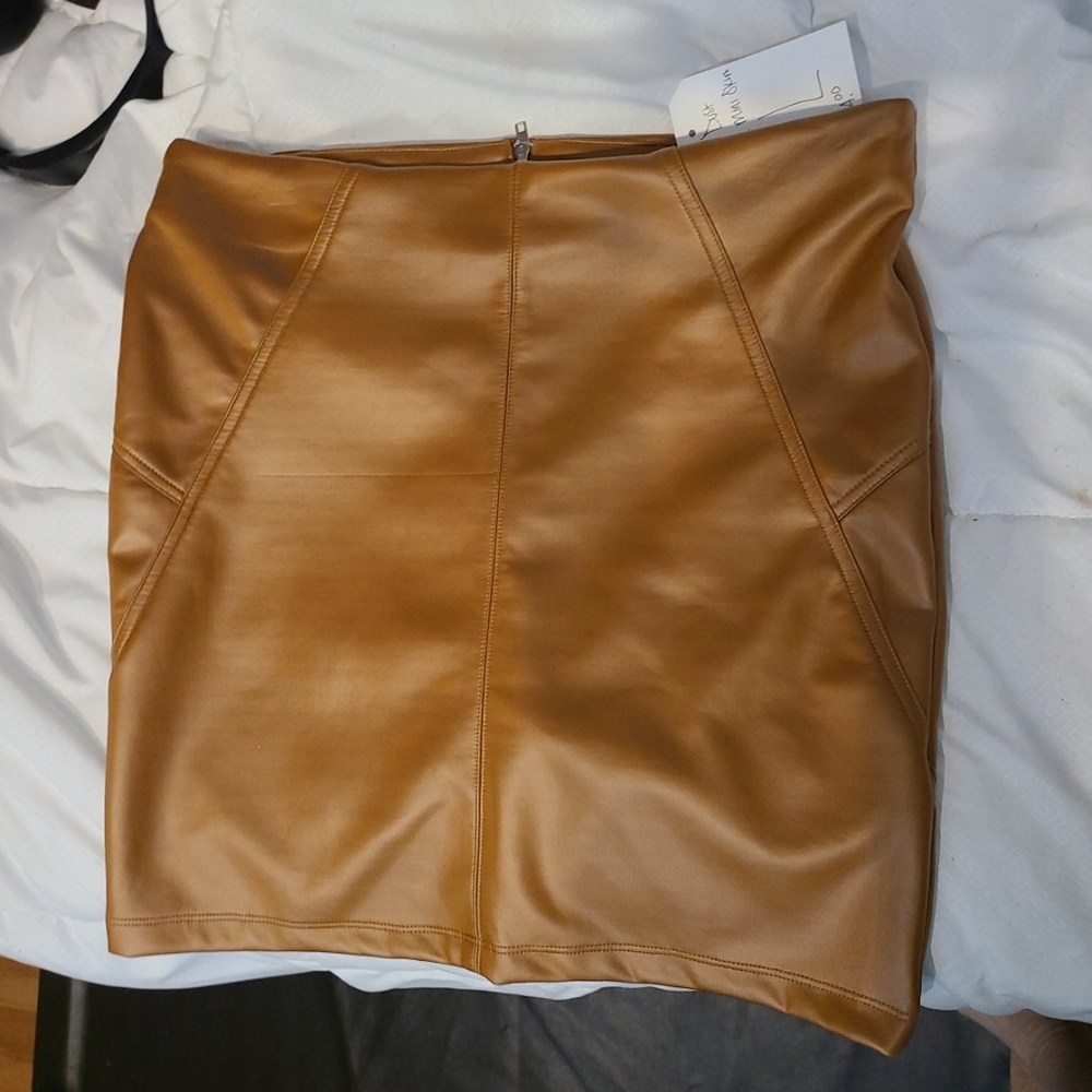 NWT Desert Dust Cognac Mini Skirt Faux Leather L